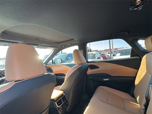 Used 2023 Lexus RX 350 Premium image 14