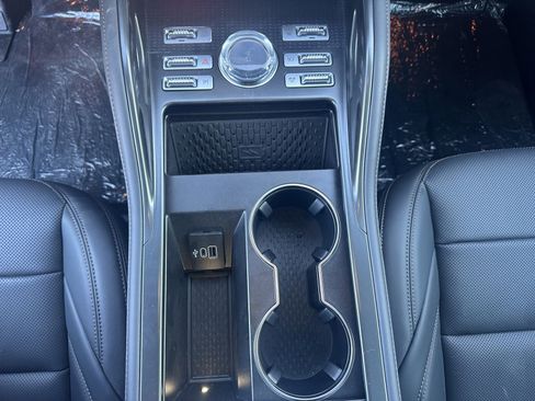 Certified 2024 Lincoln Nautilus Premier w/ Equipment Group 102A image 15