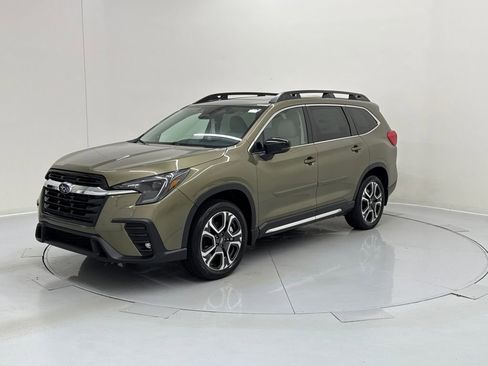 New 2025 Subaru Ascent Limited image 2