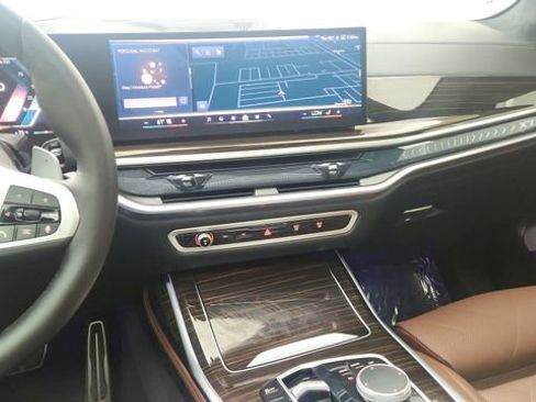 Used 2026 BMW X7 xDrive40i image 50