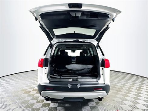 Used 2018 GMC Acadia SLT image 30