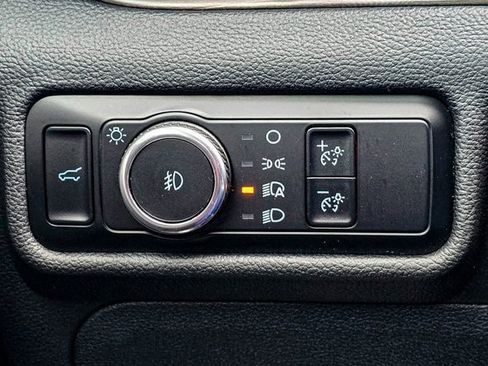 Used 2024 Ford Explorer Limited image 30