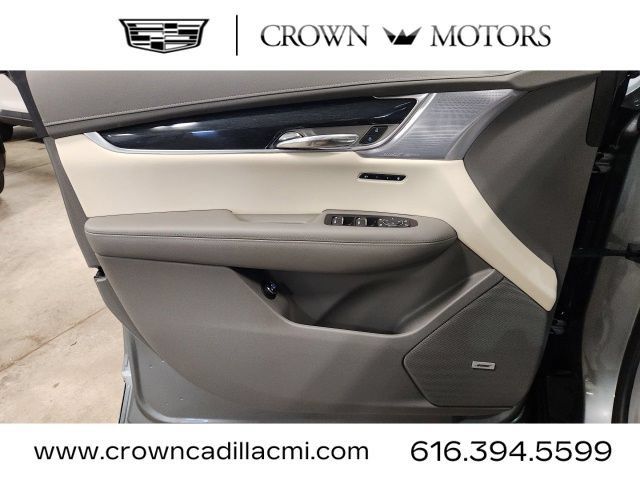 Certified 2024 Cadillac XT6 Premium Luxury w/ LPO, Floor Liner Package AWD/4WD image 22