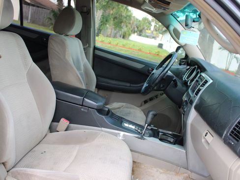 Used 2004 Toyota 4Runner Sport RWD image 17