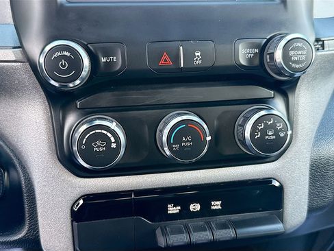 Used 2024 RAM 3500 Tradesman image 17