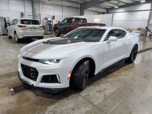 Used 2023 Chevrolet Camaro ZL1 RWD image 7