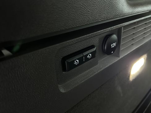 Used 2019 Lincoln Nautilus Select AWD/4WD image 34