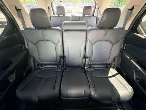 Used 2024 Honda Pilot EX-L image 13
