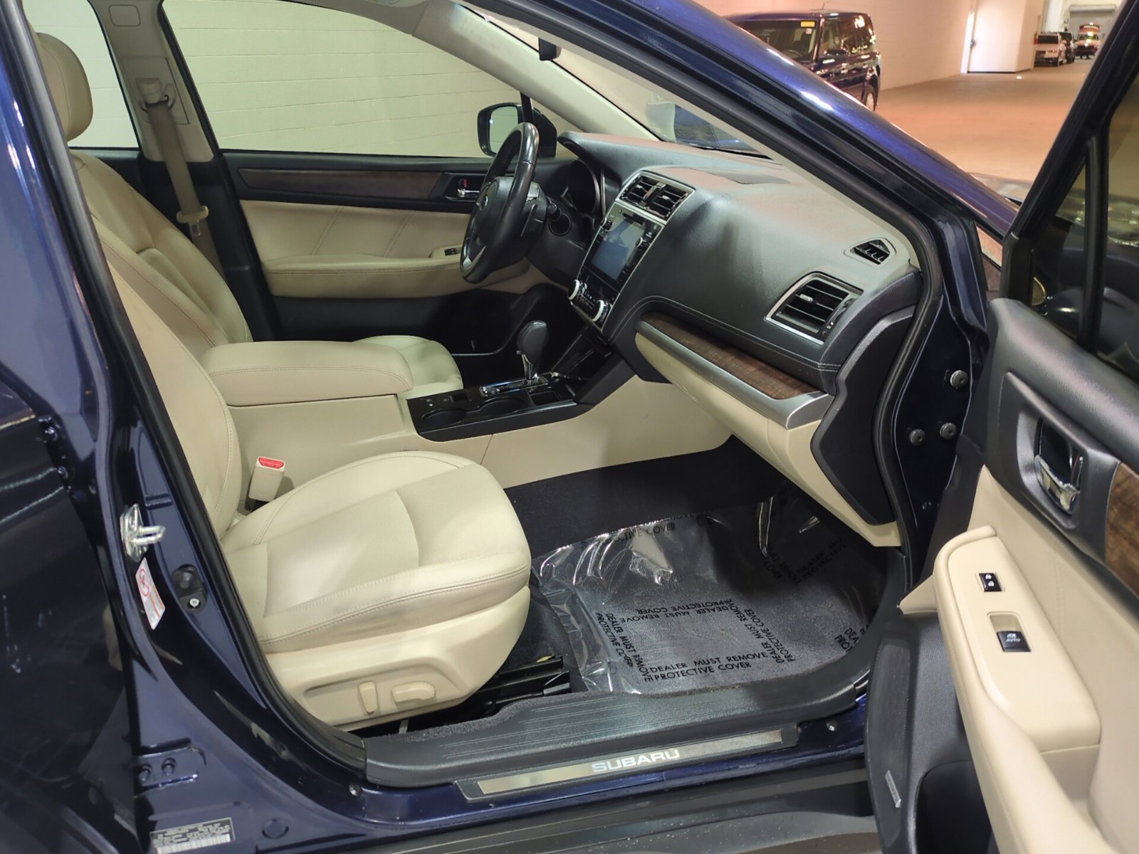 Used 2018 Subaru Outback 2.5i Limited AWD/4WD image 10