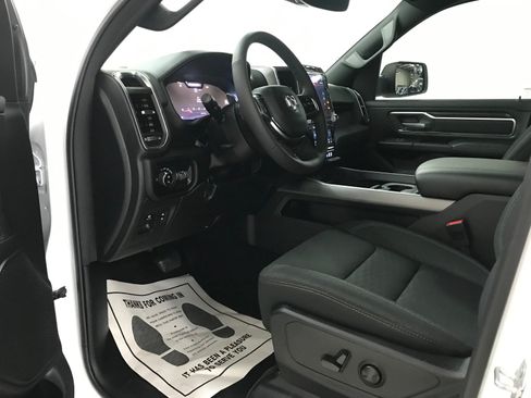 Used 2026 RAM 1500 Big Horn AWD/4WD image 9