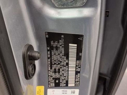 Used 2011 Toyota Sienna XLE w/ XLE Navigation Pkg image 35