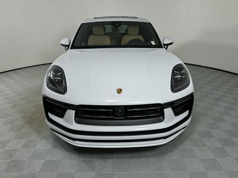 New 2025 Porsche Macan image 35