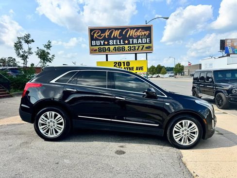 Used 2018 Cadillac XT5 Premium Luxury FWD image 2