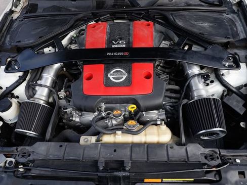 Used 2020 Nissan 370Z NISMO image 22