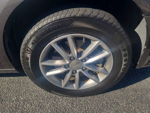 Used 2016 Dodge Grand Caravan SE image 9