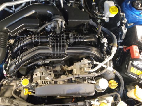 Used 2020 Subaru Impreza 2.0i Sport image 30