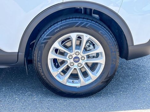 Used 2020 Ford Escape SE FWD image 13