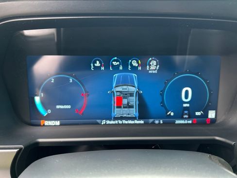 Used 2024 Ford F250 Platinum image 17