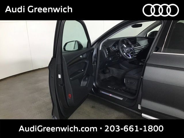 Certified 2023 Audi Q5 2.0T Premium w/ Convenience Package AWD/4WD image 10