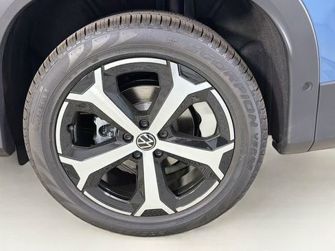 New 2026 Volkswagen Tiguan SE image 31