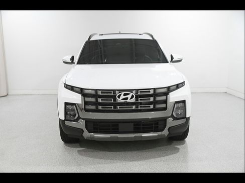 Certified 2025 Hyundai Santa Cruz Limited AWD/4WD image 2