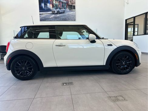 Used 2018 MINI Cooper 2-Door Hardtop FWD image 5
