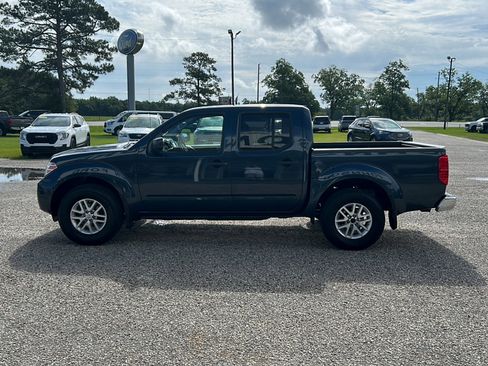 Used 2019 Nissan Frontier SV AWD/4WD image 3
