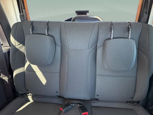 Used 2022 Jeep Wrangler Sport S image 11