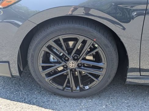 New 2026 Toyota Camry SE FWD image 11