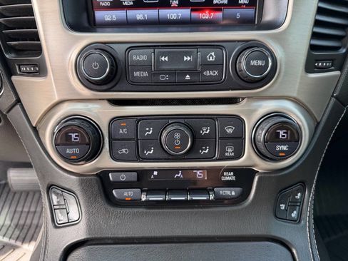 Used 2016 GMC Yukon XL Denali AWD/4WD image 36