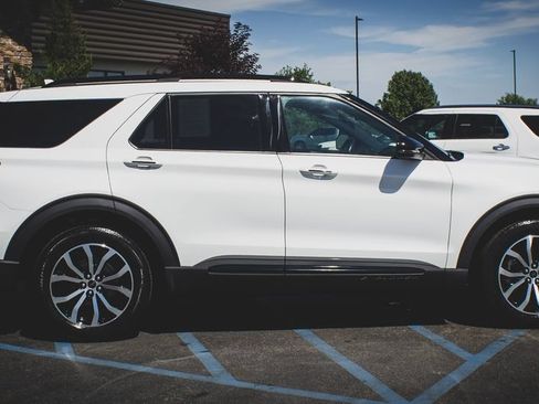 Used 2020 Ford Explorer ST AWD/4WD image 32