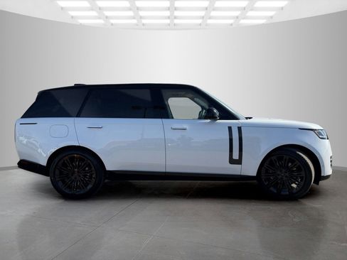 New 2026 Land Rover Range Rover Long Wheelbase SE image 4