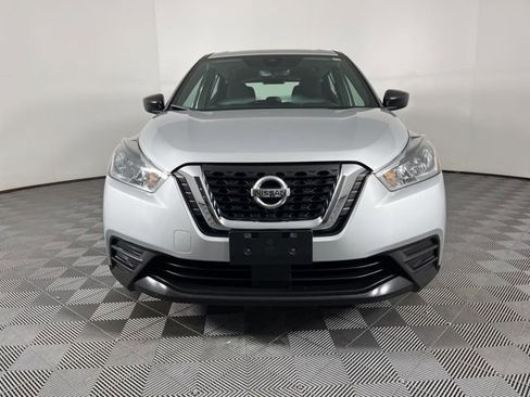 Used 2020 Nissan Kicks S w/ Interior Electronics Package image 3