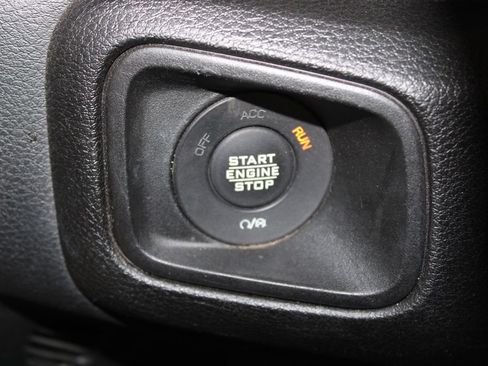 Used 2024 Jeep Wrangler Unlimited Sport AWD/4WD image 39