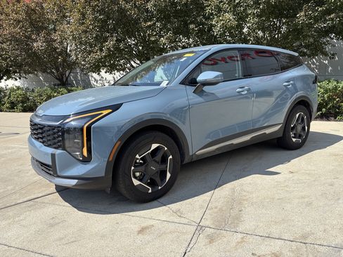 Used 2026 Kia Sportage S AWD/4WD image 3