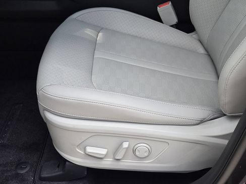 New 2026 Kia Sorento S FWD image 17