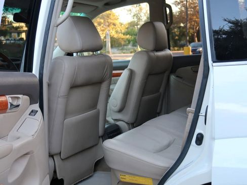 Used 2007 Lexus GX 470 image 14