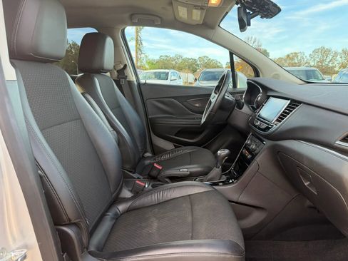 Used 2017 Buick Encore Preferred image 21