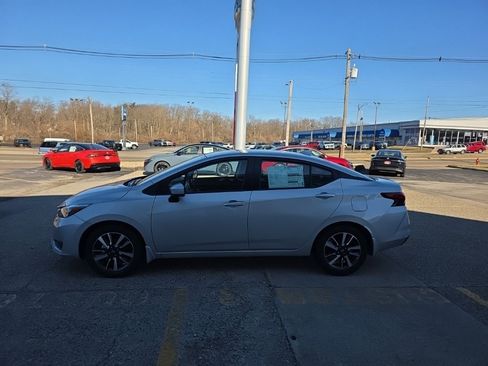 New 2025 Nissan Versa SV image 7