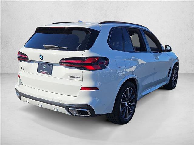 Certified 2025 BMW X5 xDrive40i w/ M Sport Package AWD/4WD image 5