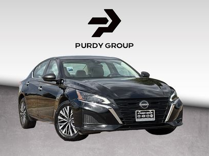 Used 2024 Nissan Altima 2.5 SV