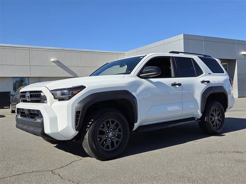 Used 2025 Toyota 4Runner SR5 image 4
