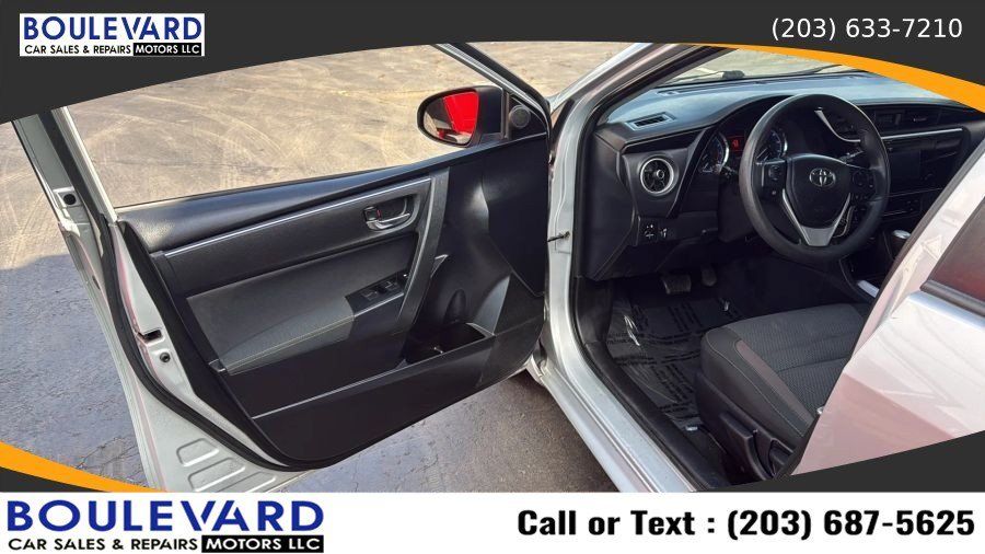 Used 2019 Toyota Corolla LE FWD image 20