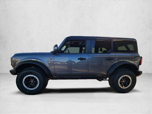 New 2025 Ford Bronco Badlands image 5