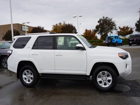 Used 2023 Toyota 4Runner SR5 image 4