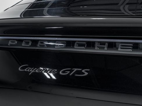 Used 2023 Porsche Cayenne GTS AWD/4WD image 55