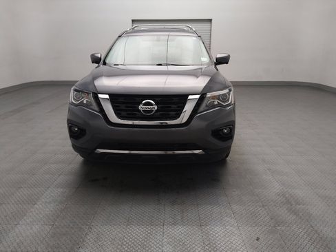 Used 2017 Nissan Pathfinder Platinum w/ Family Entertainment Package FWD image 15