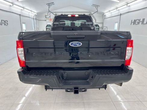 Used 2022 Ford F250 XL w/ Power Equipment Group AWD/4WD image 5