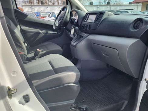 Used 2020 Nissan NV200 S w/ Back Door Glass Package image 9