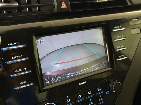 Used 2020 Toyota Camry LE w/ Convenience Package FWD image 24
